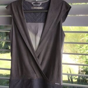 Hooded vest in silk and faux suede.  Size M.